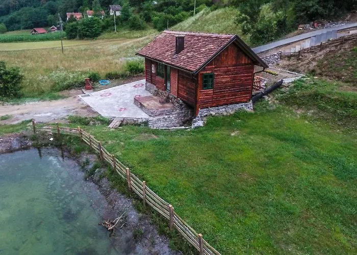 펜션 Vajat Tuk 바이나 바슈타